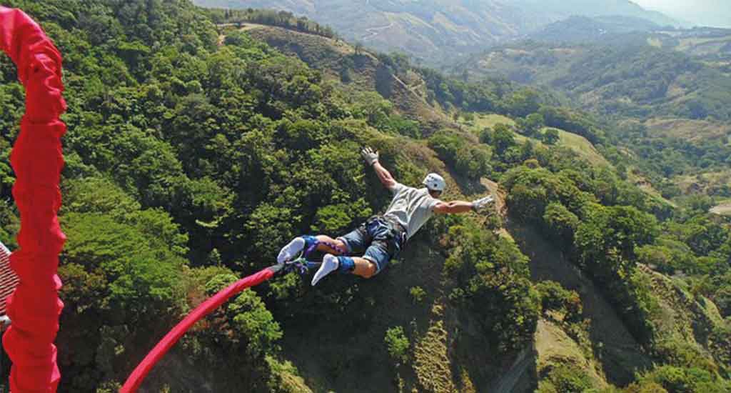 Bungee jump in Monteverde Costa Rica