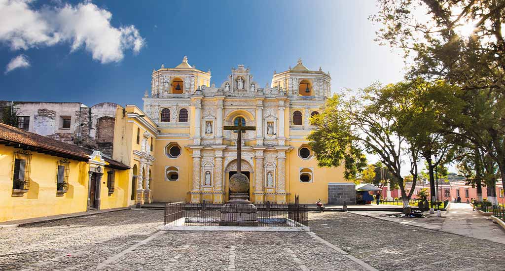 Facade of Iglesia de Merced