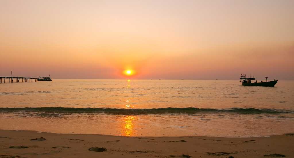 Boats along the shore of Sunset beach